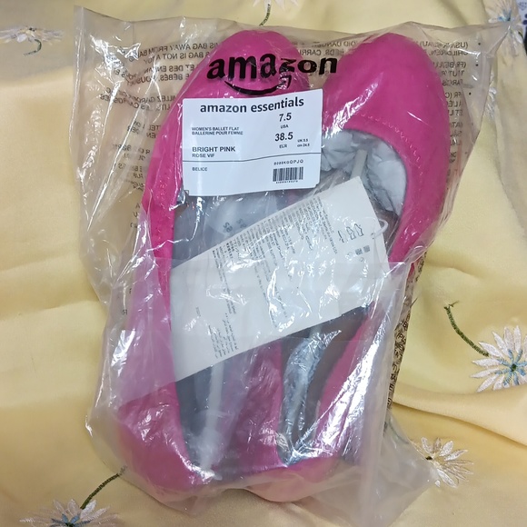 Amazon Essentials Shoes - Women's Ballet Flat Bright Pink 7.5 USA 38.5 EUR Brand New